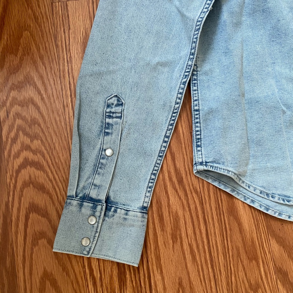LEVI’S Ultimate Western Women Long Sleeve Shirt - Picture 7 of 9